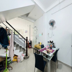 Bán gấp nhà đẹp 3 tầng, 54m2, mặt tiền đường số, P.Thạnh Mỹ Lợi, Quận2