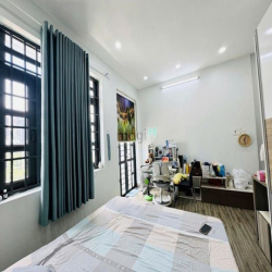 Bán gấp nhà đẹp 3 tầng, 54m2, mặt tiền đường số, P.Thạnh Mỹ Lợi, Quận2