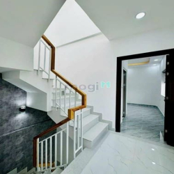 Chính Chủ Cần Bán Nhà Nguyễn Văn Khối,P9,Gò Vấp,88m2.giá2tỷ700.Sổ sẵn