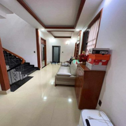 Biệt Thự Sân vườn 3 tầng 250m2.DT 12mx22m.Dương Quảng Hàm Gò Vấp