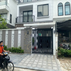 Cho thuê biệt thự An Hưng, Dương Nội, 300m2x 4 tầng làm vp, ở