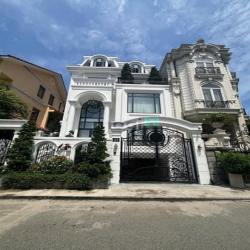 Villa nhà phố DT 160m2 giá 28 tỷ có thang máy hầm 4 tầng SHR Quận 2