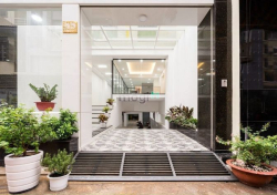 MẶT BẰNG 35m2 xe tải tới cửa Hoàng Văn Thụ có bảo vệ