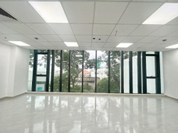 Cho thuê VP đẹp  100m2 Mặt tiền đường Cao Thắng,p3. Quận 3