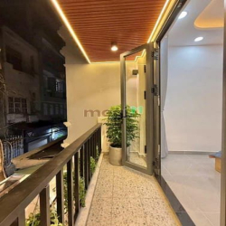 BÁN GẤP siêu phẩm  46/ NHIÊU TỨ, P7, PHÚ NHUẬN, 3tỷ 5, sổ sạch