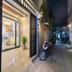 BÁN GẤP siêu phẩm  46/ NHIÊU TỨ, P7, PHÚ NHUẬN, 3tỷ 5, sổ sạch