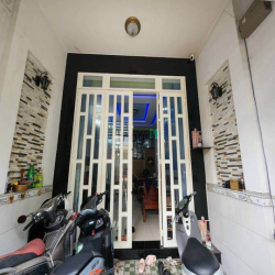 Nhà đẹp đầy đủ nội thất 3 lầu đường Hương Lộ 2