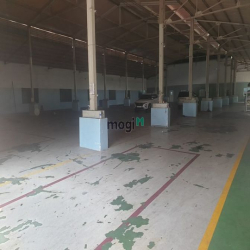 Cho thuê kho xưởng 1300m2 mặt tiền đường QL1A, Tân Thới Nhất, Quận 12