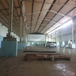 Cho thuê kho xưởng 1300m2 mặt tiền đường QL1A, Tân Thới Nhất, Quận 12