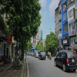 Bán nhà mặt phố Sơn tây, Ba Đình, mặt tiền rộng, KD khủng, 50m, 27 tỷ