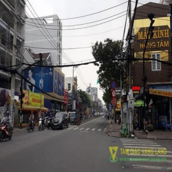Cho thuê mặt bằng rộng nhất Nguyễn Thị Thập Quận 7 - 11x35m