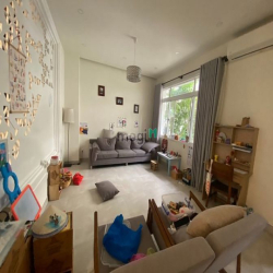 Bán gấp biệt thự Mỹ Thái  3, dt 7x20m nhà đang ở với nội thất đầy đủ