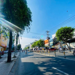 Mặt tiền Trường Chinh p14 Tân Bình dt 8,6x35 cn 708m2 giá 99 tỷ