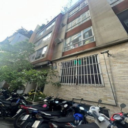 Ngang 10m, có thang máy, PCCC - cho thuê toà nhà MT162A Phan Đăng Lưu.