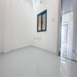 Cần bán nhà hẻm 3 gác lớn đường Trịnh Đình Trọng – Hoàng Xuân Nhị