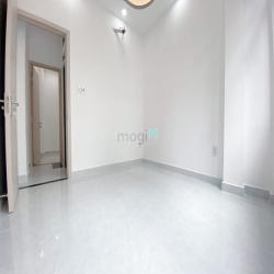 Cần bán nhà hẻm 3 gác lớn đường Trịnh Đình Trọng – Hoàng Xuân Nhị