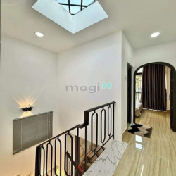 SỐC ! Bán gấp nhà đẹp Hậu Giang ,P6,Q6.80m2.Giá2tỷ800.Sổ Sẵn