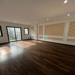 Cho thuê văn phòng Nguyễn Trãi, gần đại học Hà Nội, 50 m2/tầng, sàn gỗ