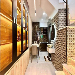 SỐC ! Bán gấp nhà đẹp Hậu Giang ,P6,Q6.80m2.Giá2tỷ800.Sổ Sẵn
