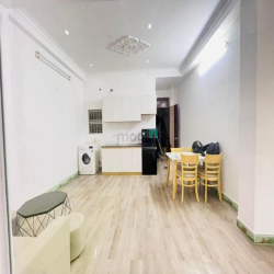 Trung tâm Quận 4 có căn hộ cao cấp 2PN với nội thất siêu đẹp