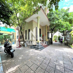 Biệt Thự 450m2 Sân Vườn Rộng Cho Thuê Lâu Dài Làm Trường Mầm Non