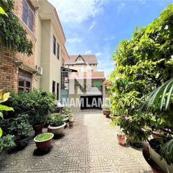 Biệt Thự 450m2 Sân Vườn Rộng Cho Thuê Lâu Dài Làm Trường Mầm Non