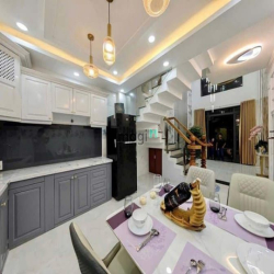 Bán gấp nhà đầu hẻm 156 Đặng Văn Ngữ, Phú Nhuận, 64m2, 4 tỷ2, sổ sẵn