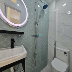 Nhà Phố nhỏ xinh sổ hồng riêng - hẻm 3,5m 1135 Huỳnh Tấn Phát