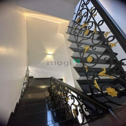 Cho thuê nhà mặt tiền đường 12 Cát Lái Quận 2 gần chợ Cây Xoài giá TL