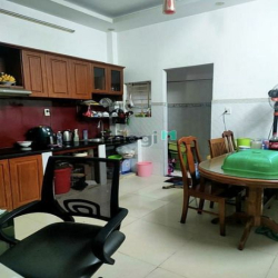 Bán nhà Nguyễn Duy Trinh, Phú Hữu, Quận 9, 3 tầng, xe tải, chỉ 5 tỷ.