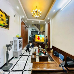 Bán Nhà Ngõ 247 Định Công Thượng, Dt 59m2 xây 5 tầng , Giá 6,9 tỷ