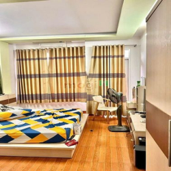 Nhà 2 lầu 4 phòng ngủ- Đường Tân Hoà Đông