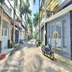 Bán Nhà góc , 1 trệt + 1 lửng + 2 lầu sân thượng ,đường 109, PLB , Q9