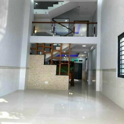 Bán Nhà góc , 1 trệt + 1 lửng + 2 lầu sân thượng ,đường 109, PLB , Q9