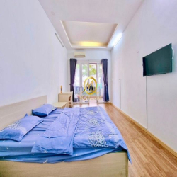 Cho thuê căn hộ 1 phòng ngủ 50m2 ban công ngay Lê Văn Sỹ, Phú Nhuận
