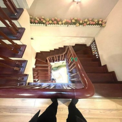 Bán Nhà Phạm Ngọc Thạch, Đống Đa, 46m2 5T MT4m, Giá 6.5 Tỷ, Gần Phố