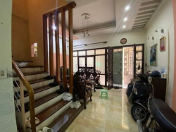 Cần bán hạ 300tr trung tâm Thái Hà 44m 5T 5m giá 9 tỷ