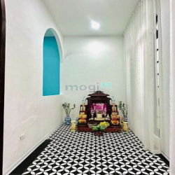 Cho thuê nhà biệt thự mặt phố NGUYỄN KHẮC CẦN, DT đất 335m2, MT 12m