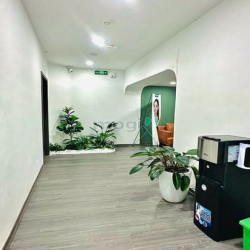 Cho thuê nhà biệt thự mặt phố NGUYỄN KHẮC CẦN, DT đất 335m2, MT 12m