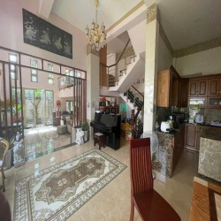 Biệt Thự Cổ Điển Lô Góc 375m², Ngang 11m Hà Huy Giáp, Quận 12 – Chỉ 21