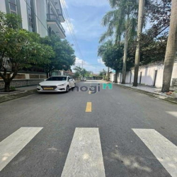 Biệt Thự Cổ Điển Lô Góc 375m², Ngang 11m Hà Huy Giáp, Quận 12 – Chỉ 21