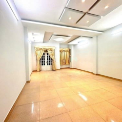 Chạy thận cho con bán nhà Lương Minh Ngyệt quận Tân Phú 54m2 970 triệu