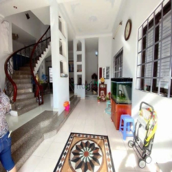 Biệt Thự Cổ Điển Lô Góc 375m², Ngang 11m Hà Huy Giáp, Quận 12 – Chỉ 21