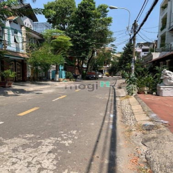 Nhà lầu 8x20 đường số 18, P BTĐB, Khu tên lửa, 2.5 tấm , giá 19 Tỷ