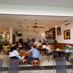 Cho thuê mặt bằng mở quán cafe 2 Phan Tôn, Q1. Dt: 10x20m. Gía 60tr