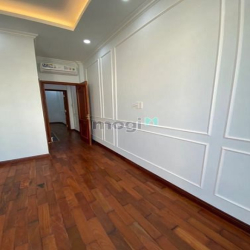 Nhà đẹp HXH Lam Sơn, P2, Tân Bình, DT 38,1m2, giá 2 tỷ 700, sổ riêng.