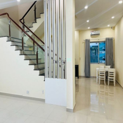 gia đình bán căn biệt thự nam viên 7*18m ngay công viên hoa anh đào