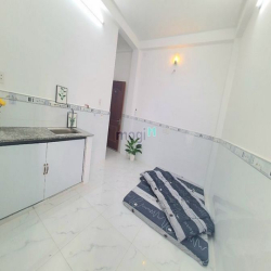 Căn hộ mini full NT giá rẻ gần cầu Phú Xuân, khu Lacasa, Phú Mỹ HưngQ7
