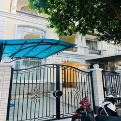 gia đình bán căn biệt thự nam viên 7*18m ngay công viên hoa anh đào