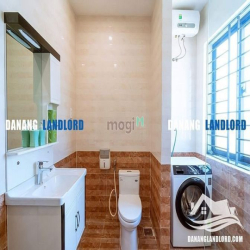 Căn hộ Penthouse 2 phòng ngủ gần cầu Rồng - C219